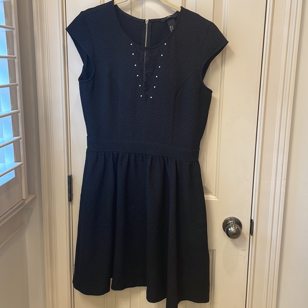 H&M Dress, black textured dress with lace v-neck with studs, cap sleeve, size 10
